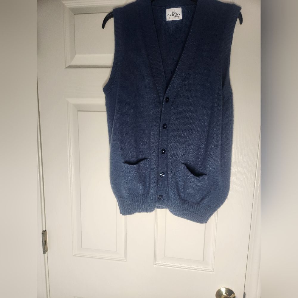 Celitas Design M Pockets Pretty Spruce Blue Alpaca Wool Men Cardigan Vest PERU